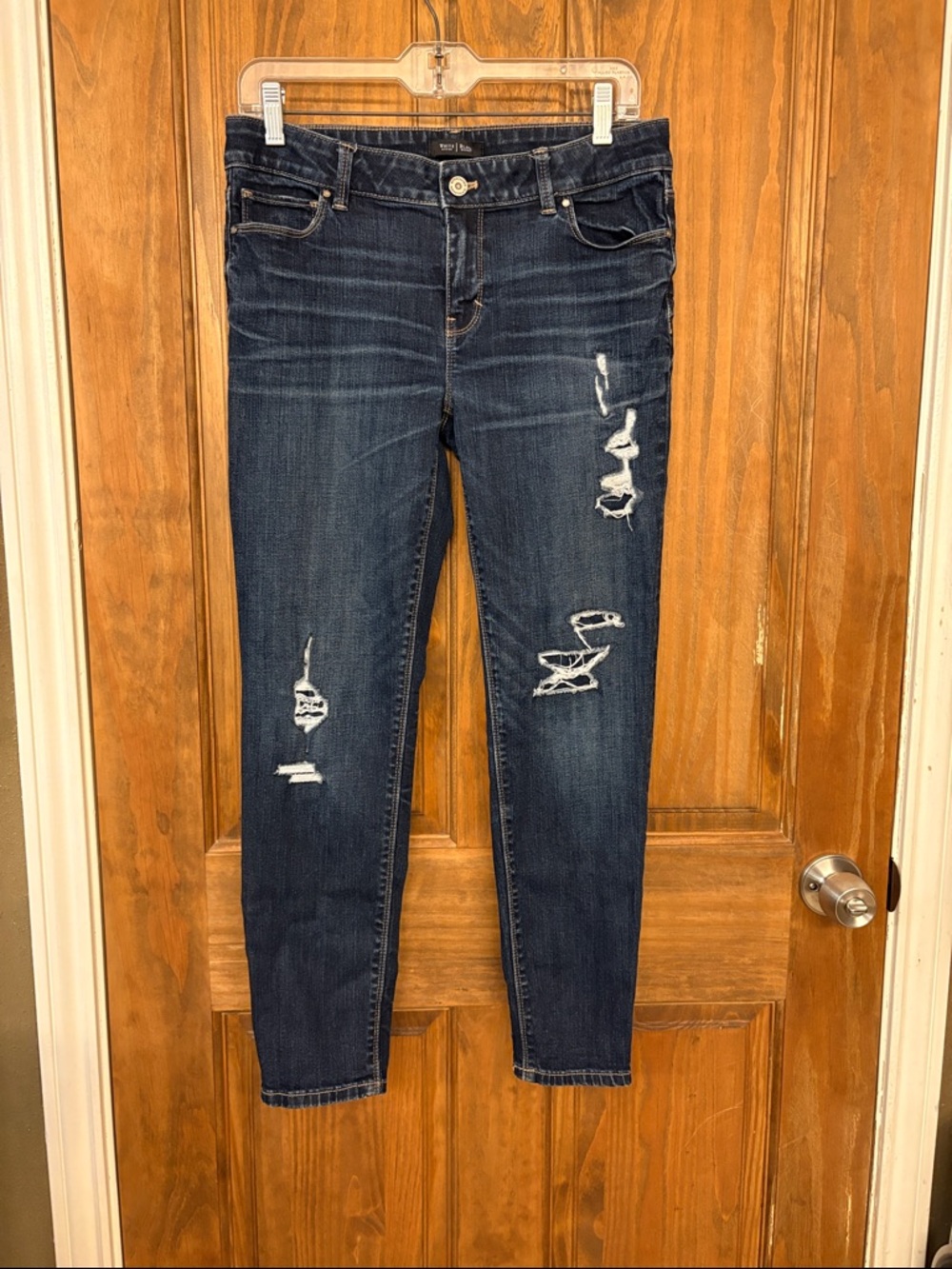 White House Black Market Women's Dark Blue Distressed crop leg Jeans